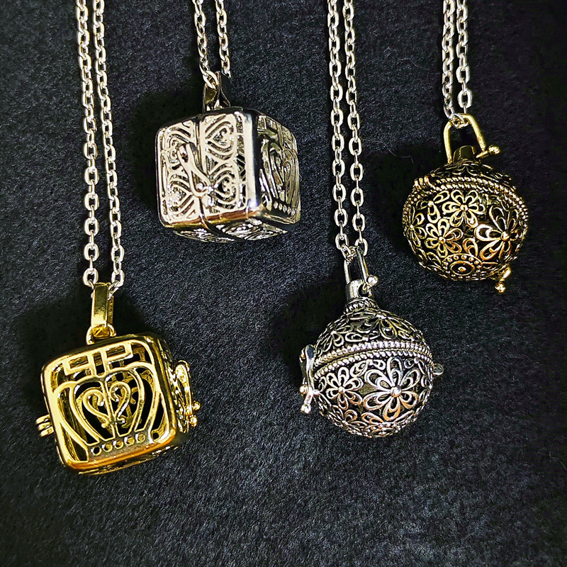 ヴィンテージネックレス,透かし彫り,ロケットボールペンダント - Diffuser Necklace Locket のレビューと価格